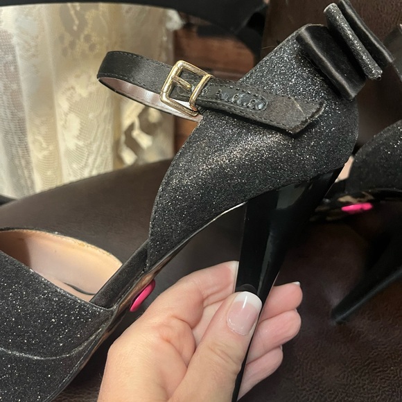 Betsey Johnson 5” Black Glitter High Heels with Satin Bows - Picture 8 of 16